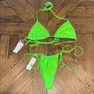 Frankies Bikinis Green Bikini Size L/XL
